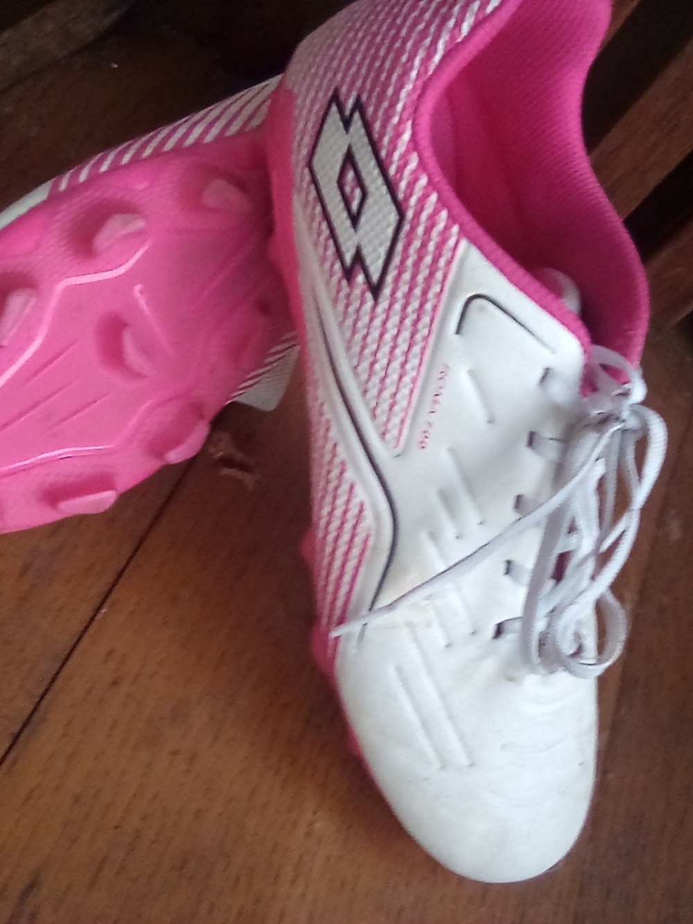 Lotto Roma 700 Men's Soccer, Football,& Baseball Cleats. Size 6. - Picture 6 of 7